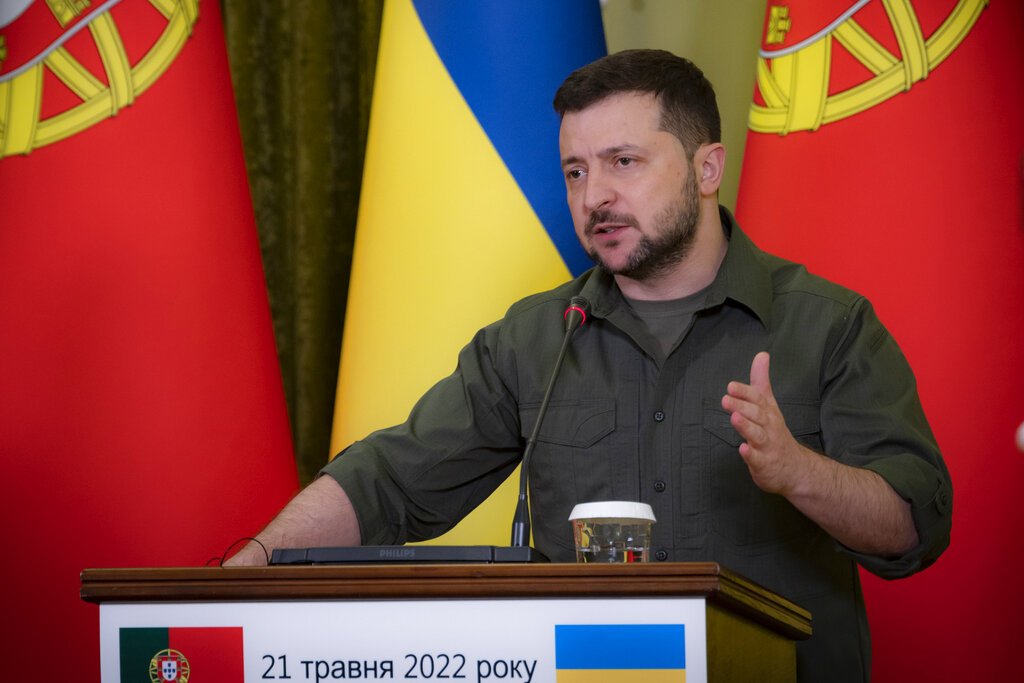 Ο Ζελένσκι απορρίπτει την πρόταση Μακρόν για ένταξη της Ουκρανίας σε «ευρωπαϊκή πολιτική κοινότητα»