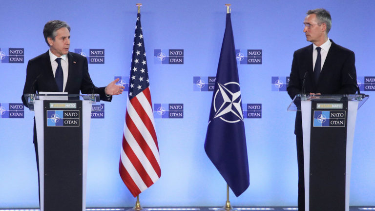 Συνάντηση Κογκρέσου των ΗΠΑ με τον Γ. Στόλτενμπεργκ στην έδρα του ΝΑΤΟ στις Βρυξέλλες