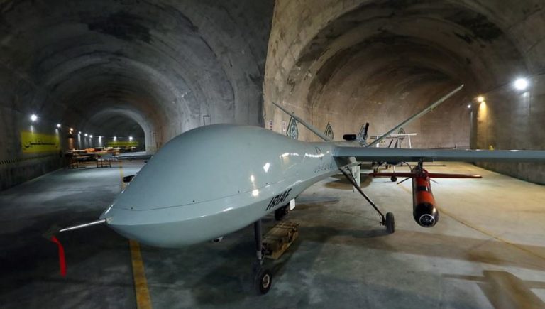 Iράν: Αποκάλυψε μυστική βάση με 100 drones – Eπίδειξη δύναμης από την Τεχεράνη (video)