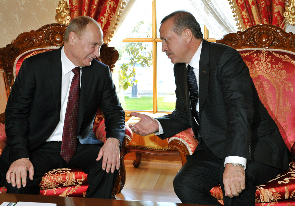 Ταγίπ Ερντογάν και Βλαντίμιρ Πούτιν ξαναβρίσκονται στο Σότσι – Η ατζέντα των συνομιλιών
