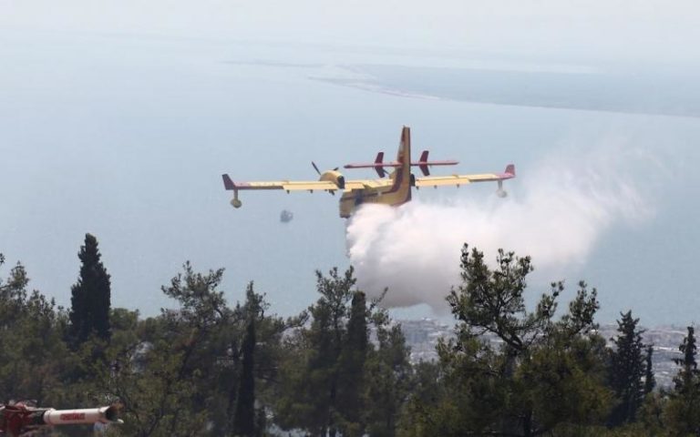 Υπό μερικό έλεγχο τέθηκε η πυρκαγιά κοντά στον Στανό Χαλκιδικής