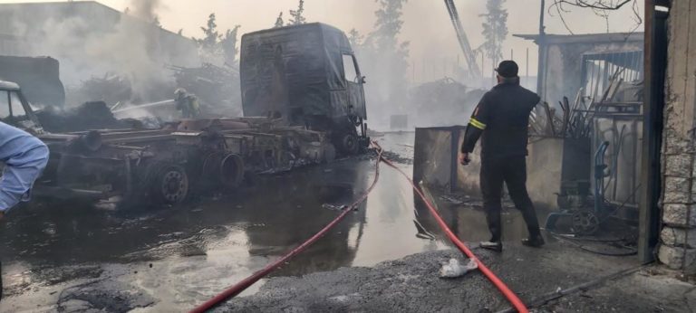 Οριοθετημένη η φωτιά στην Βιομηχανική Περιοχή Ηρακλείου – Σε επιφυλακή η Πυροσβεστική