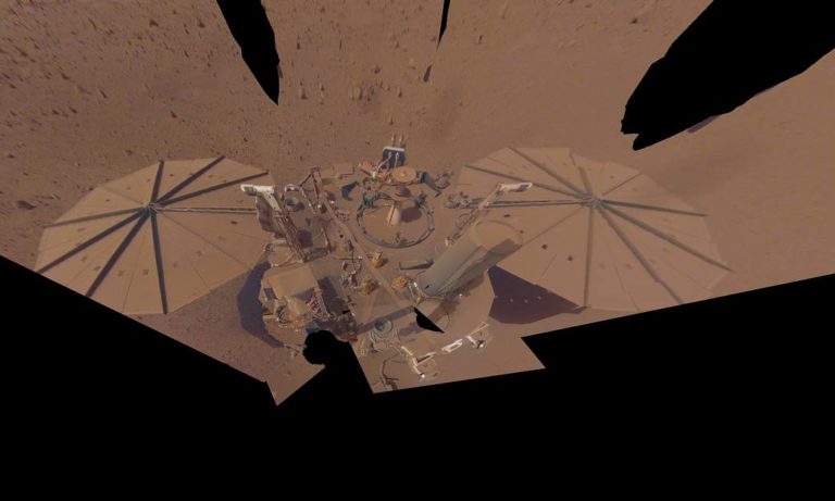 NASA: Το InSight τράβηξε την τελευταία του selfie στον Άρη