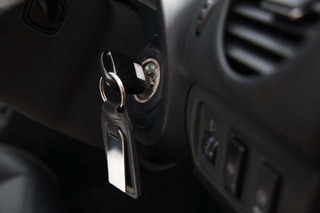 Αλμυρός: Άφησε τα κλειδιά πάνω στο αυτοκίνητο και του το έκλεψαν