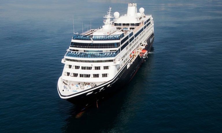 Βόλος: Το κρουαζιερόπλοιο “AZAMARA PURSUIT” στο λιμάνι