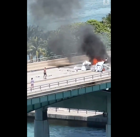 Συναγερμός στο Μαϊάμι: Συντριβή αεροσκάφους σε γέφυρα