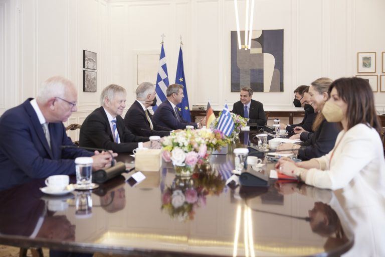 Στην Αθήνα ο πρωθυπουργός της Βαυαρίας και αντιπροσωπεία του CSU – Συναντήσεις με Κυρ. Μητσοτάκη και Κ. Σακελλαροπούλου