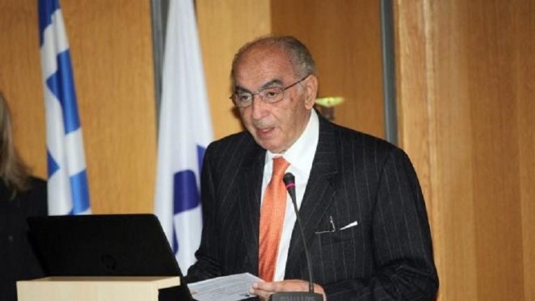 Τρίπολη: “Οδός καθηγητή Ιωάννη Παπαδημητρίου” – Σε κλίμα συγκίνησης η ονοματοθεσία