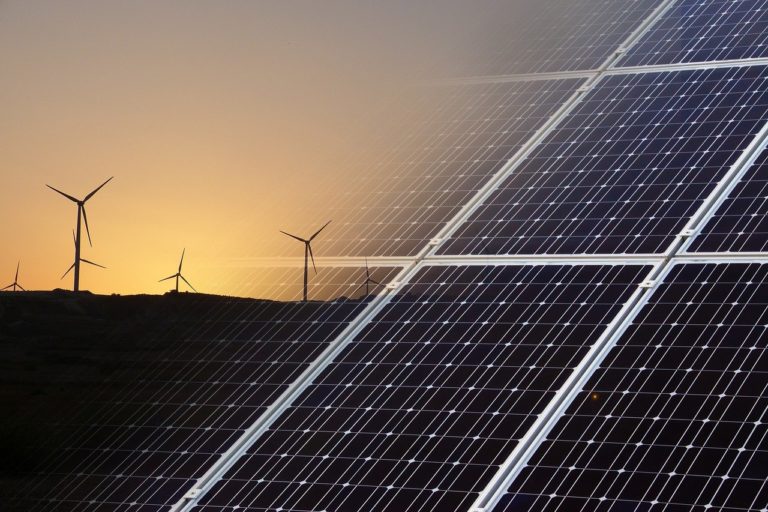 ΔΟΕ: Νέο ρεκόρ για τις ανανεώσιμες πηγές ενέργειας