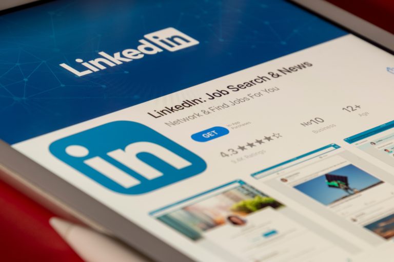 LinkedIn – Νέες απάτες: Ψεύτικες προσφορές εργασίας και phishing ― Πώς θα προφυλαχτούμε