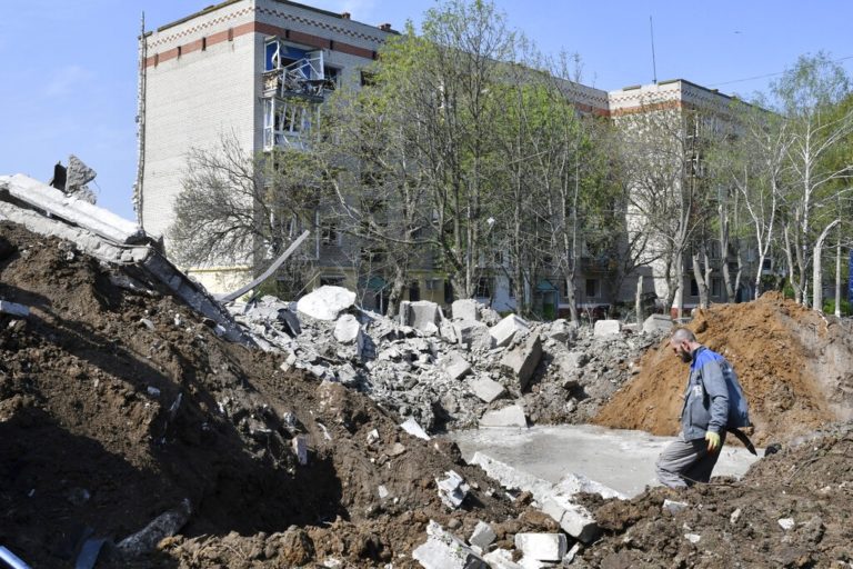 Κατεδαφισμένο κτίριο στην Ουκρανία