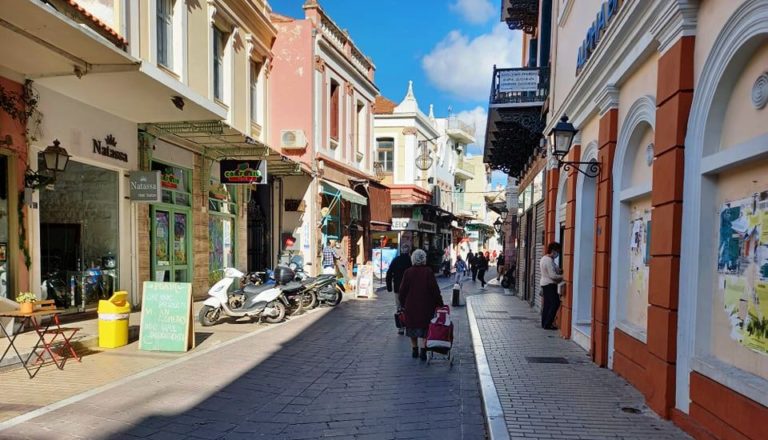 Μυτιλήνη: Από τις 10/5 σε ισχύ το θερινό ωράριο λειτουργίας των καταστημάτων