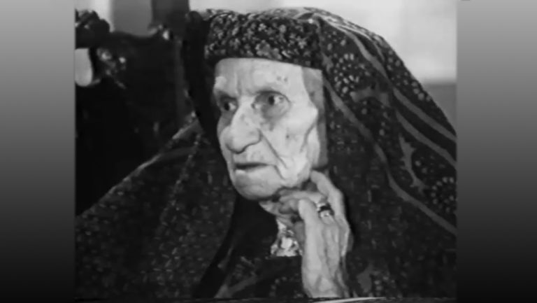 ΕΡΤ Αρχείο: Δέσποινα Αχλαδιώτη, η Κυρά της Ρω – 40 χρόνια από τον θάνατό της (video)