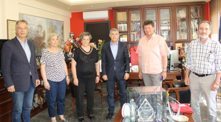 Πρότυπο Θεραπευτικό Κέντρο για άτομα με αναπηρίες στα Τρίκαλα