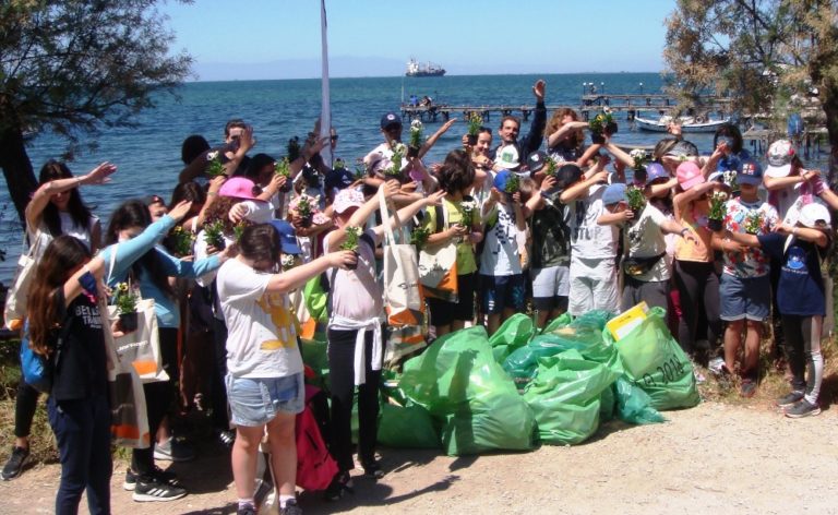 Δήμος Θεσσαλονίκης: Δράση εθελοντικού καθαρισμού στον Κελλάριο Όρμο