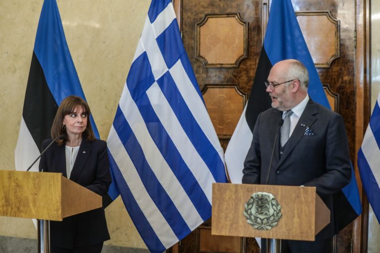 Κ. Σακελλαροπούλου:  Εσθονία και Ελλάδα γνωρίζουν καλά τους κινδύνους που εγκυμονεί ο αναθεωρητισμός