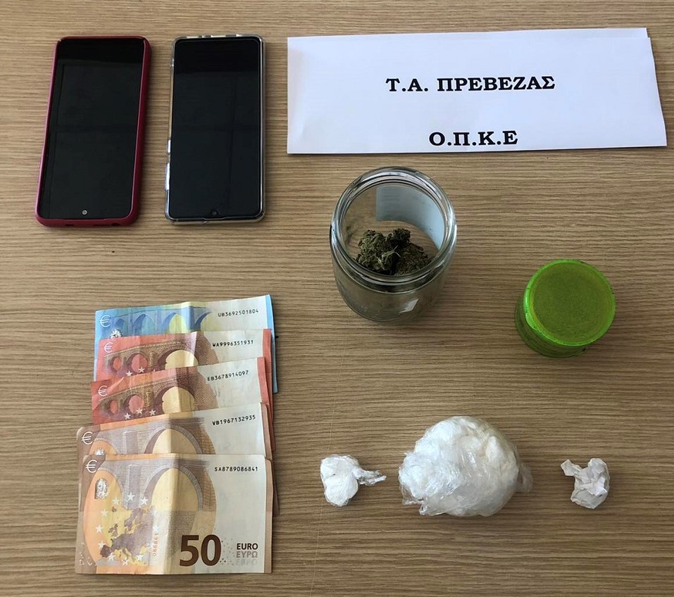 Σύλληψη για ναρκωτικά μετά από καταδίωξη στην Πάργα