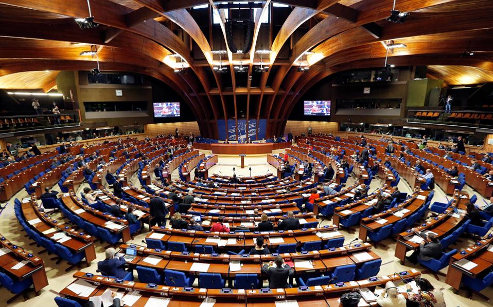 Το Συμβούλιο της Ευρώπης επικρίνει τη συμφωνία Αλβανίας – Ιταλίας για το μεταναστευτικό