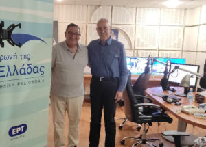 Ο βουλευτής Αυστραλίας Στηβ Γεωργανάς στο στούντιο της Φωνής της Ελλάδας