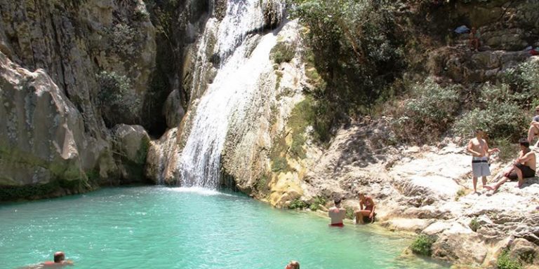 Μεσσηνία: Επιχείρηση απεγκλωβισμού τραυματισμένης γυναίκας στο Πολυλίμνιο