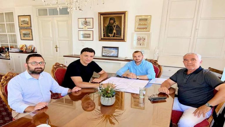 Πάτμος: Θέματα υποδομών και κρουαζιέρας σε σύσκεψη του Υπουργού Τουρισμού Β.Κικίλια