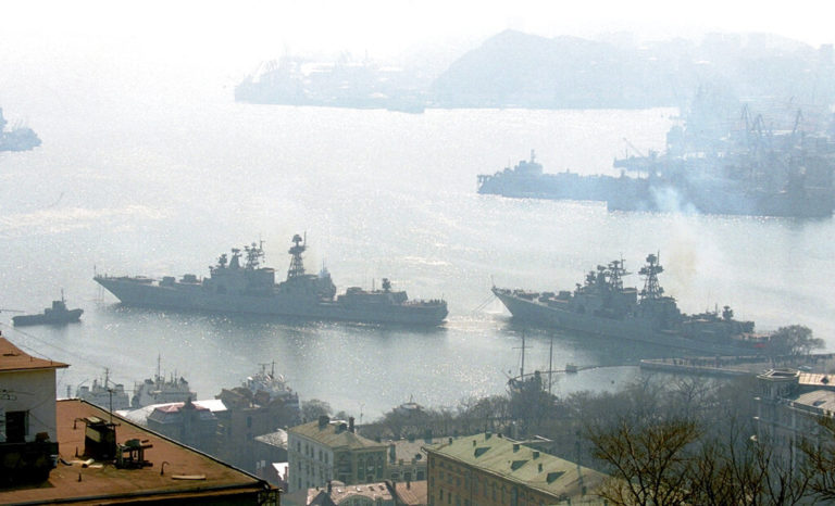 O ρωσικός στόλος ξεκίνησε ασκήσεις στον Ειρηνικό με περισσότερα από 40 πλοία, 20 αεροσκάφη και ελικόπτερα