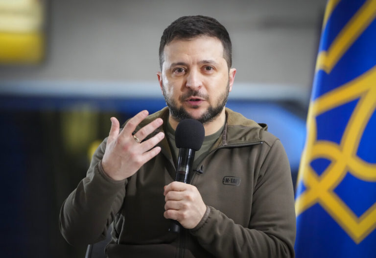 Ζελένσκι: Η Ουκρανία «αξίζει» να ξεκινήσει «φέτος» να συζητά για την ένταξή της στην ΕΕ