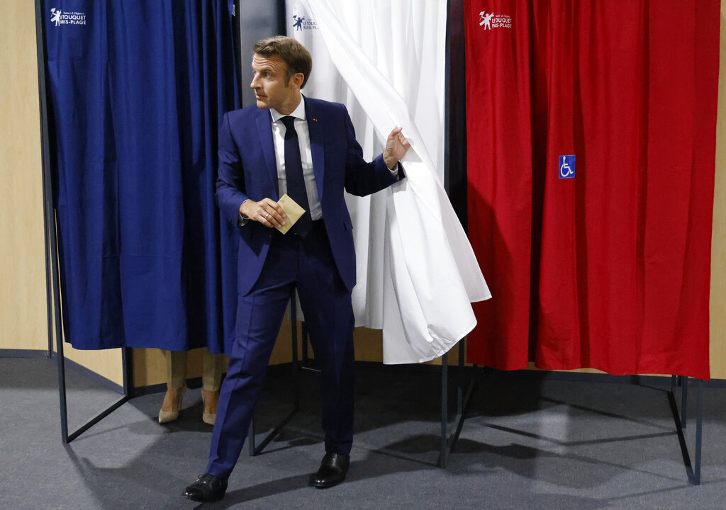 Γαλλία – Βουλευτικές εκλογές: Άνοιξαν οι κάλπες για τον β’ γύρο – Η αποχή θα κρίνει το αποτέλεσμα