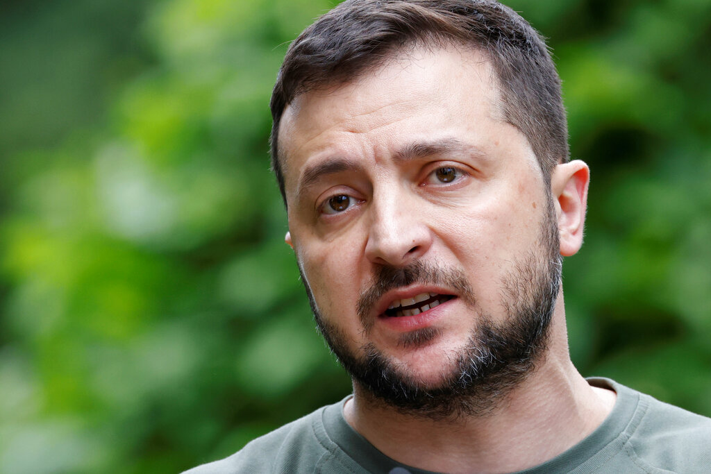 Ουκρανία: Ο Ζελένσκι επισκέφθηκε στρατιώτες στο Μικολάγεφ