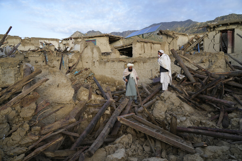 Σεισμός στο Αφγανιστάν: Έφθασαν τους 1.036 οι νεκροί