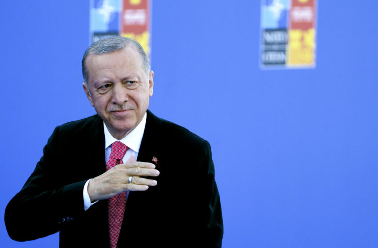 Δ. Καιρίδης: Η Τουρκία παρά τους λεονταρισμούς εν τέλει ευθυγραμμίστηκε με το ΝΑΤΟ (video)