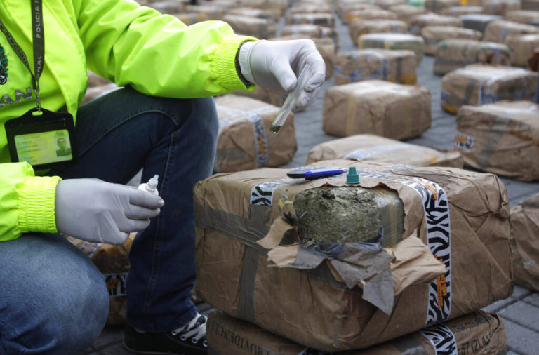 Οι δρόμοι της κοκαΐνης στην Ευρώπη: Μια αγορά άνω των 10 δισ. ευρώ με “βασίλισσα” την Κολομβία