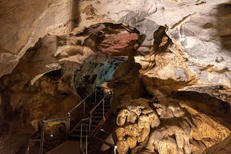 Ημερίδα για τα επισκέψιμα Σπήλαια της Χίου