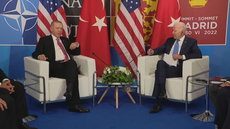 Συνάντηση Μπάιντεν – Ερντογάν στο περιθώριο της Συνόδου του ΝΑΤΟ