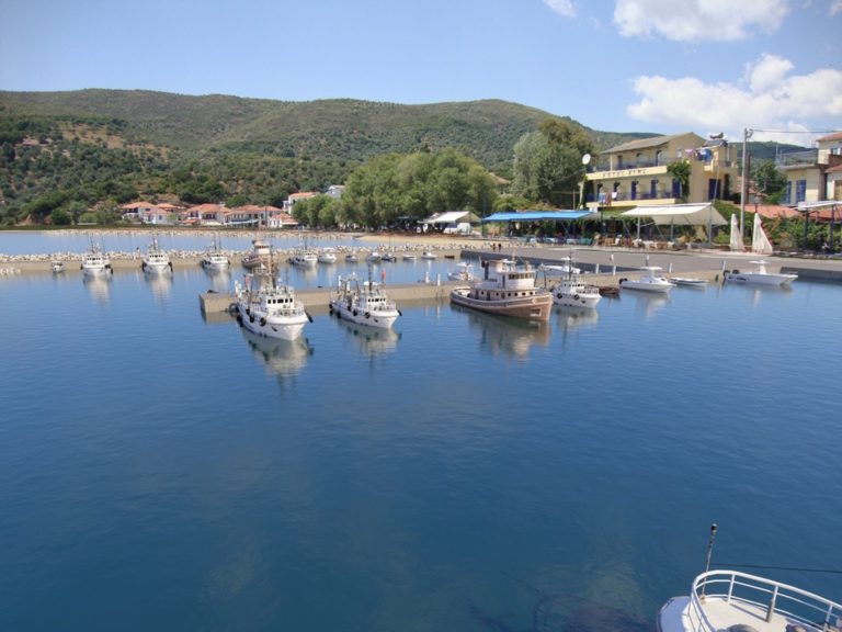 Προχωρά το νέο αλιευτικό καταφύγιο στον Πλατανιά από την Περιφέρεια Θεσσαλίας
