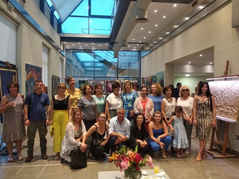 «Χρόνια και Τέχνη» από 33 καλλιτέχνες