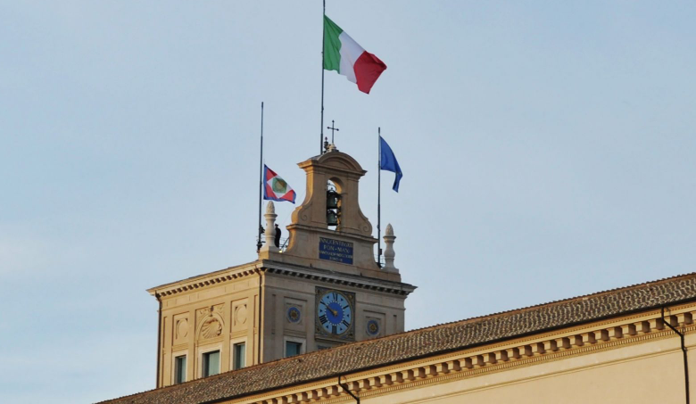 Ιταλία: Δεύτερος γύρος σε 65 δήμους της χώρας – Ενδιαφέρον για την αναμέτρηση στην Βερόνα