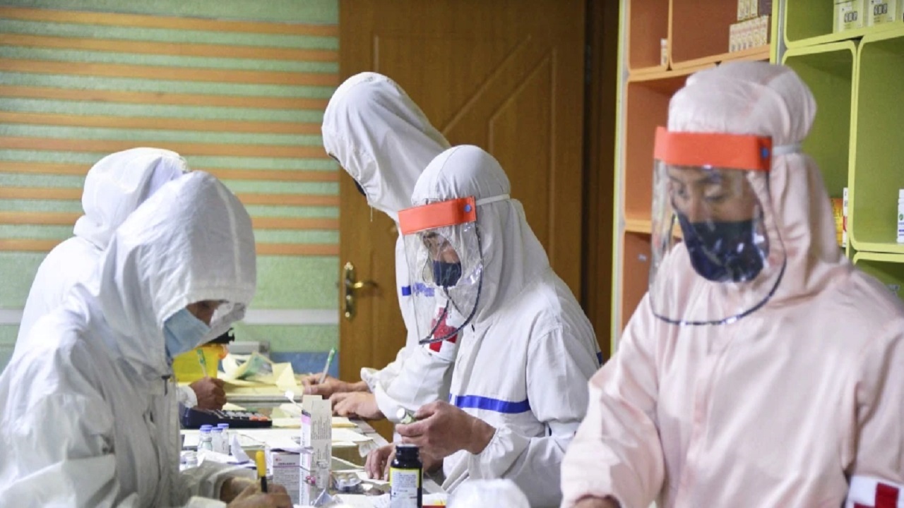 Β. Κορέα: Εκατοντάδες κρούσματα από άγνωστη εντερική επιδημία