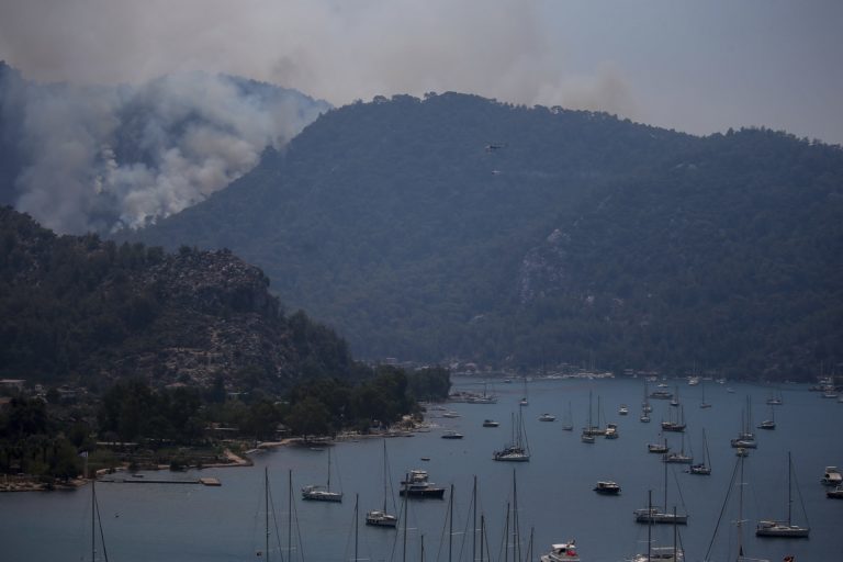 Τουρκία: Καίει για τρίτη ημέρα η πυρκαγιά στη Μαρμαρίδα-Αιτία οικογενειακός καβγάς συμφωνα με τον καθ’ ομολογίαν  δράστη