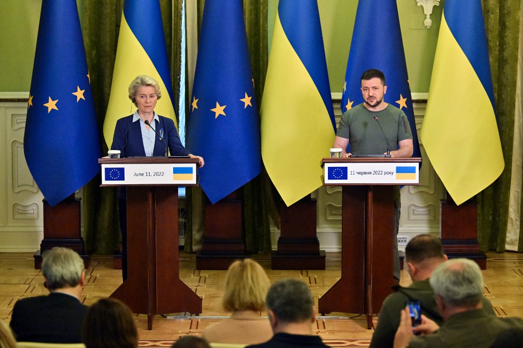 Την ερχόμενη εβδομάδα η απάντηση της ΕΕ στις φιλοδοξίες της Ουκρανίας