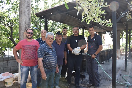 Ροδόπη: Τραπέζι αγάπης από τους κατοίκους των Αγίων Θεοδώρων (video)