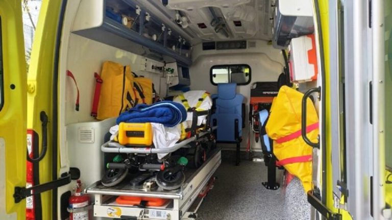 Κοζάνη: Στο νοσοκομείο με σοβαρά τραύματα δυο νεαροί που έπεσαν σε χαράδρα μετά από τροχαίο