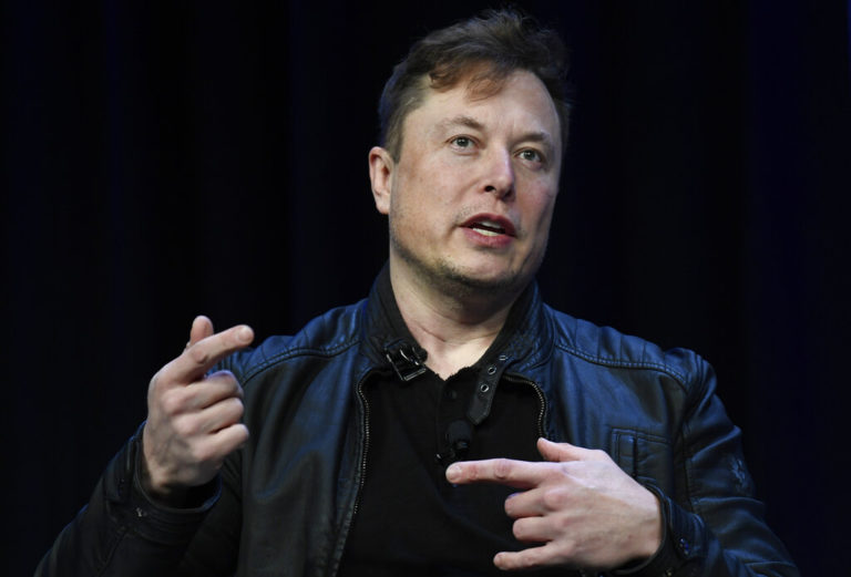 Ο Έλον Μασκ πούλησε μετοχές της Tesla ύψους σχεδόν 7 δισεκ. δολαρίων