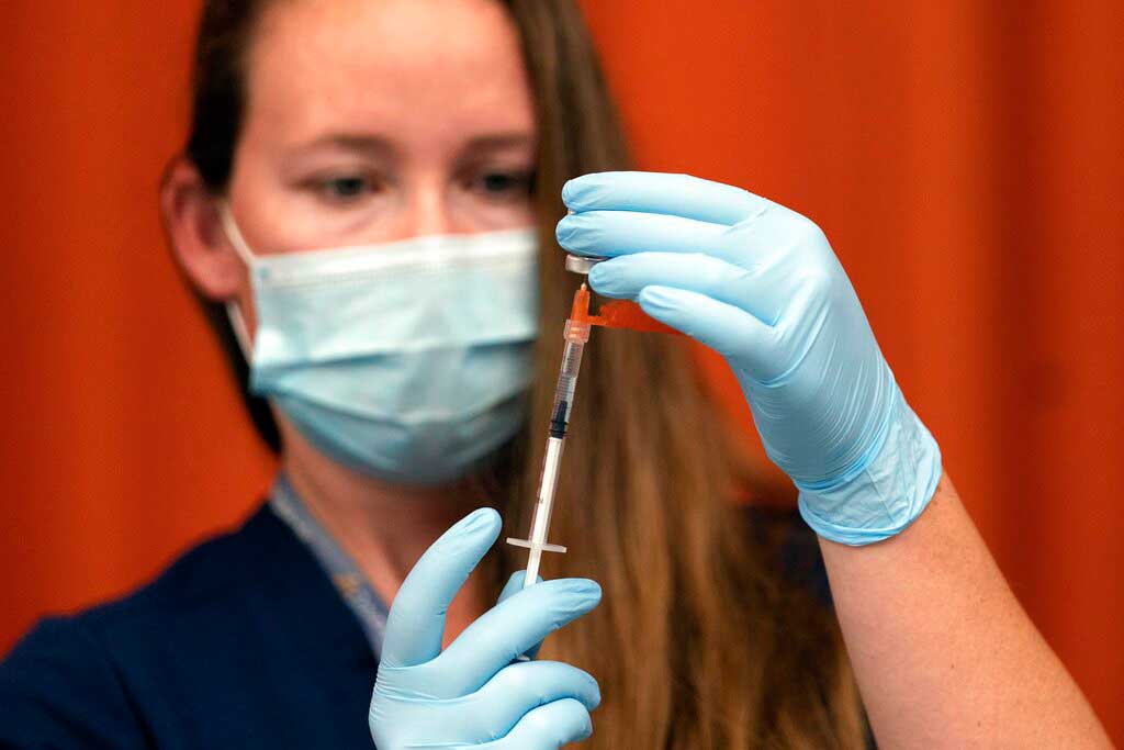 Μoderna: Το πρώτο διδύναμο επικαιροποιημένο εμβόλιο κατά της Omicron