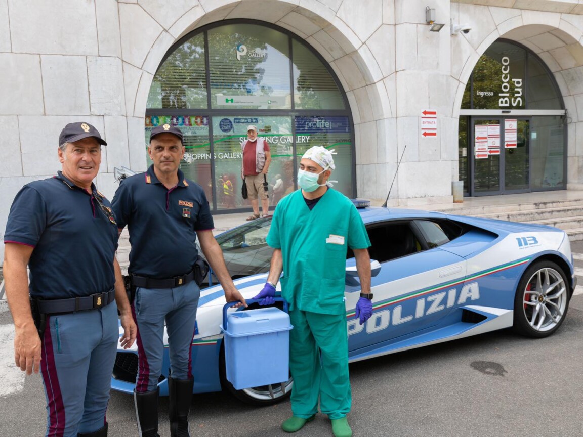 Ιταλία: Η Αστυνομία μετέφερε μόσχευμα με … Lamborghini