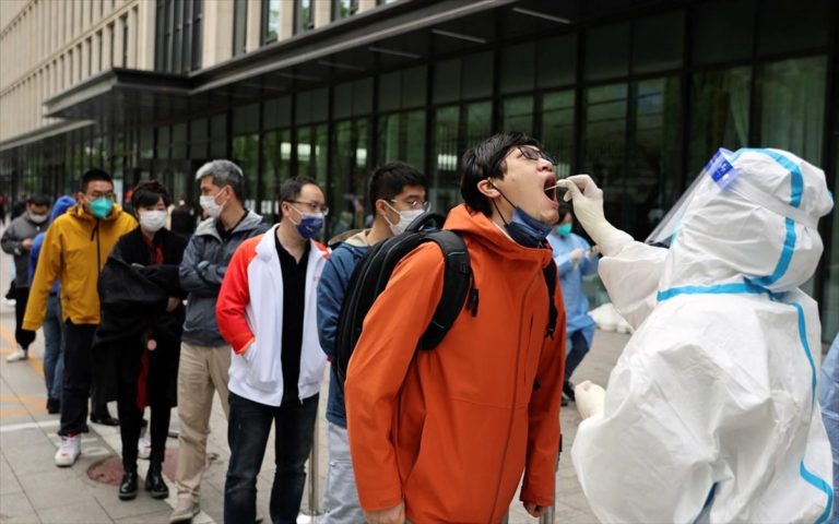 Κίνα-Covid-19: Το Πεκίνο θα υποβάλει σε τεστ εκατομμύρια ανθρώπους ύστερα από νέα έξαρση του ιού
