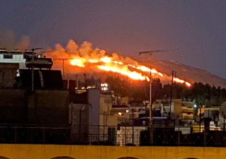 Φωτιά στο Σχιστό Κορυδαλλού