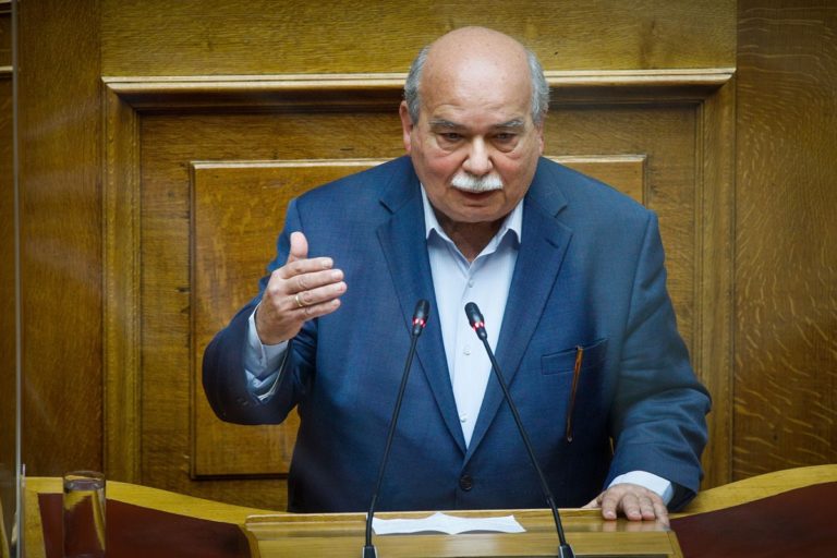 Ν. Βούτσης στο Πρώτο: Η αποστολή οπλικών συστημάτων στην Ουκρανία αδυνατίζει την άμυνα της χώρας – Εκλογές θα έπρεπε να έχουν γίνει χθες (audio)