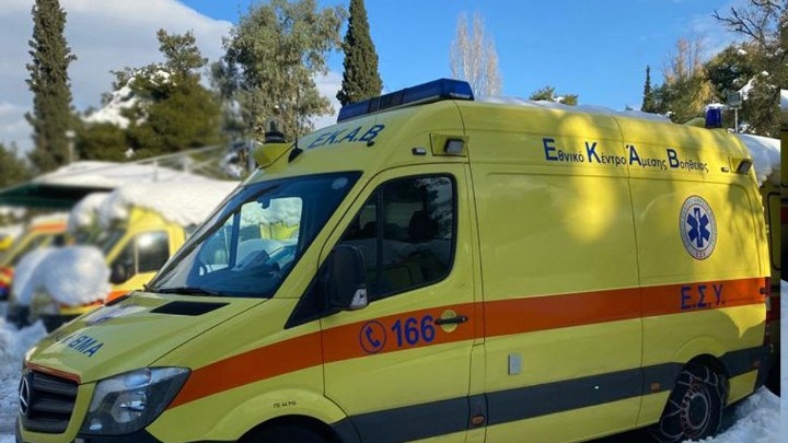 Θεσσαλονίκη: 59χρονη έπεσε από μπαλκόνι ενώ καθάριζε τζάμια