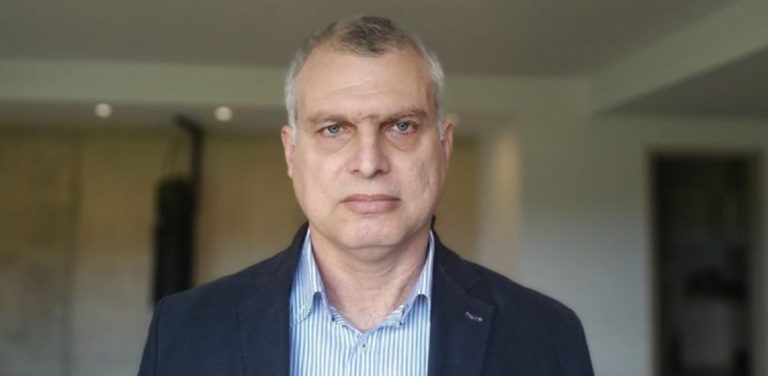 Αλ. Ζαφειρόπουλος: “Αν δεν προσέχουμε, θα κολλάμε κορονοϊό κάθε 4 μήνες”
